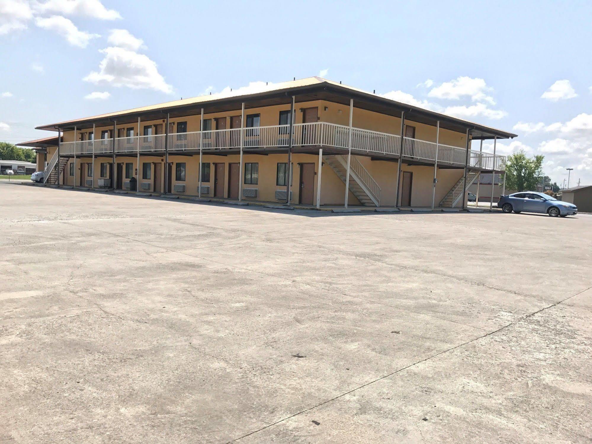 Motor Inns Of America Madisonville Екстериор снимка