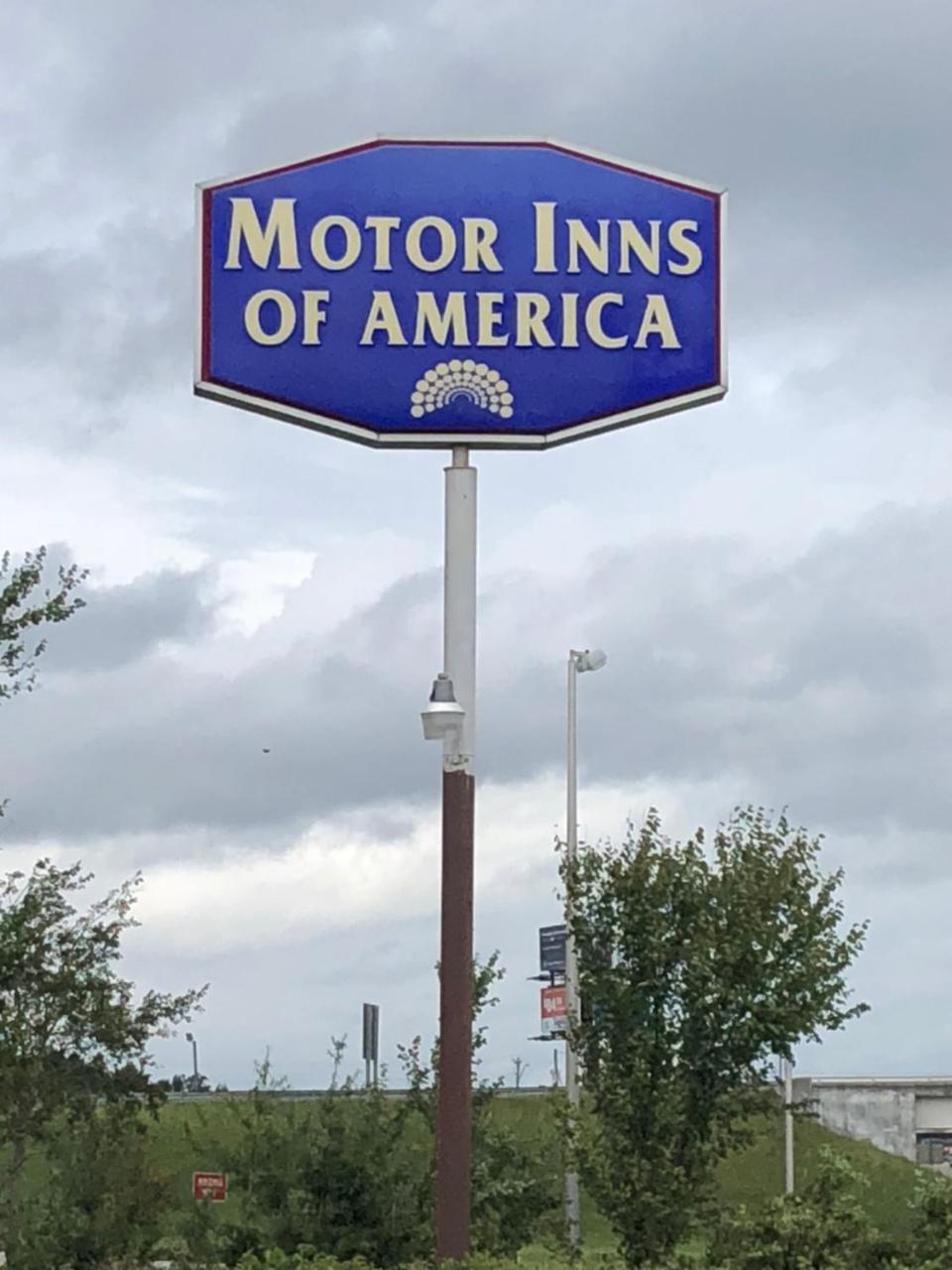 Motor Inns Of America Madisonville Екстериор снимка