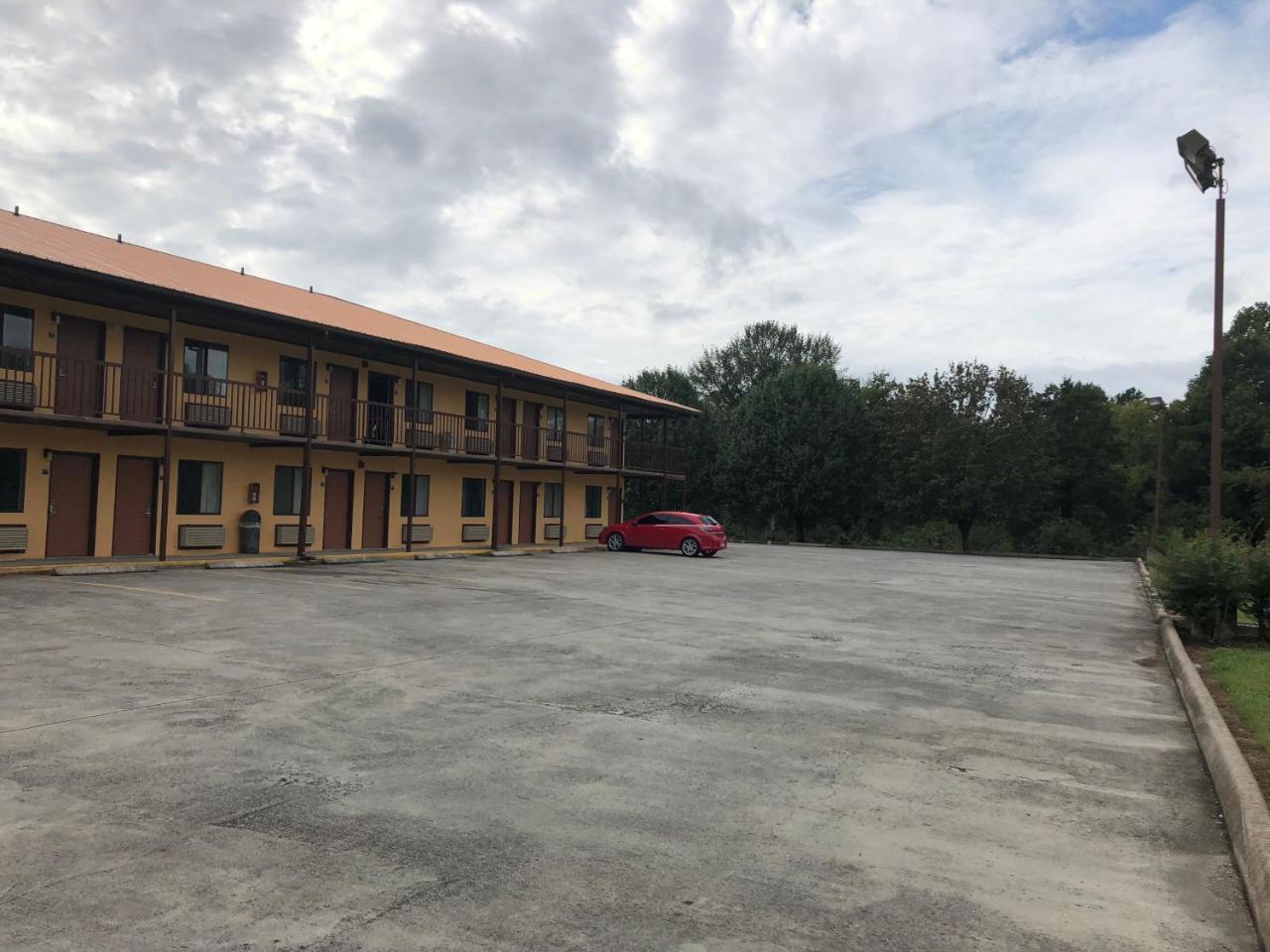 Motor Inns Of America Madisonville Екстериор снимка