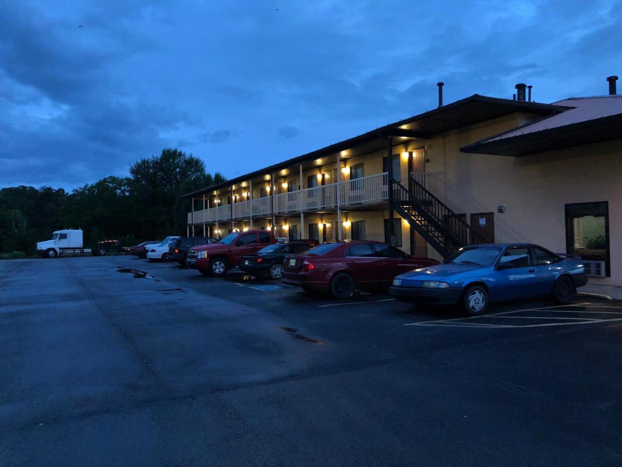 Motor Inns Of America Madisonville Екстериор снимка